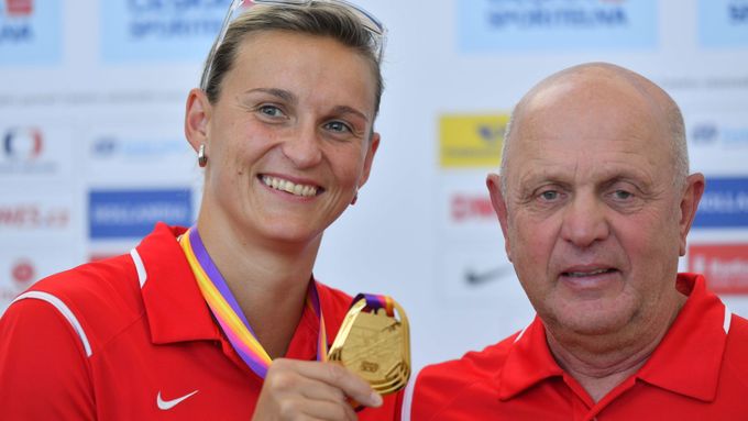 Barbora Špotáková a Rudolf Černý se zlatou medailí z MS 2017