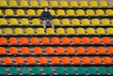 ... stadion  v Grodnu zel prázdnotou.