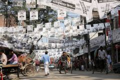 V Bangladéši pozatýkali před volbami přes deset tisíc představitelů opozice