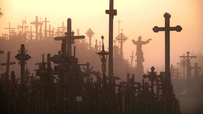 Obrazový div světa: Pahorek posetý desítkami tisíc křížů