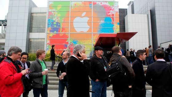 Apple představil, nač všichni čekali. Tablet iPad.