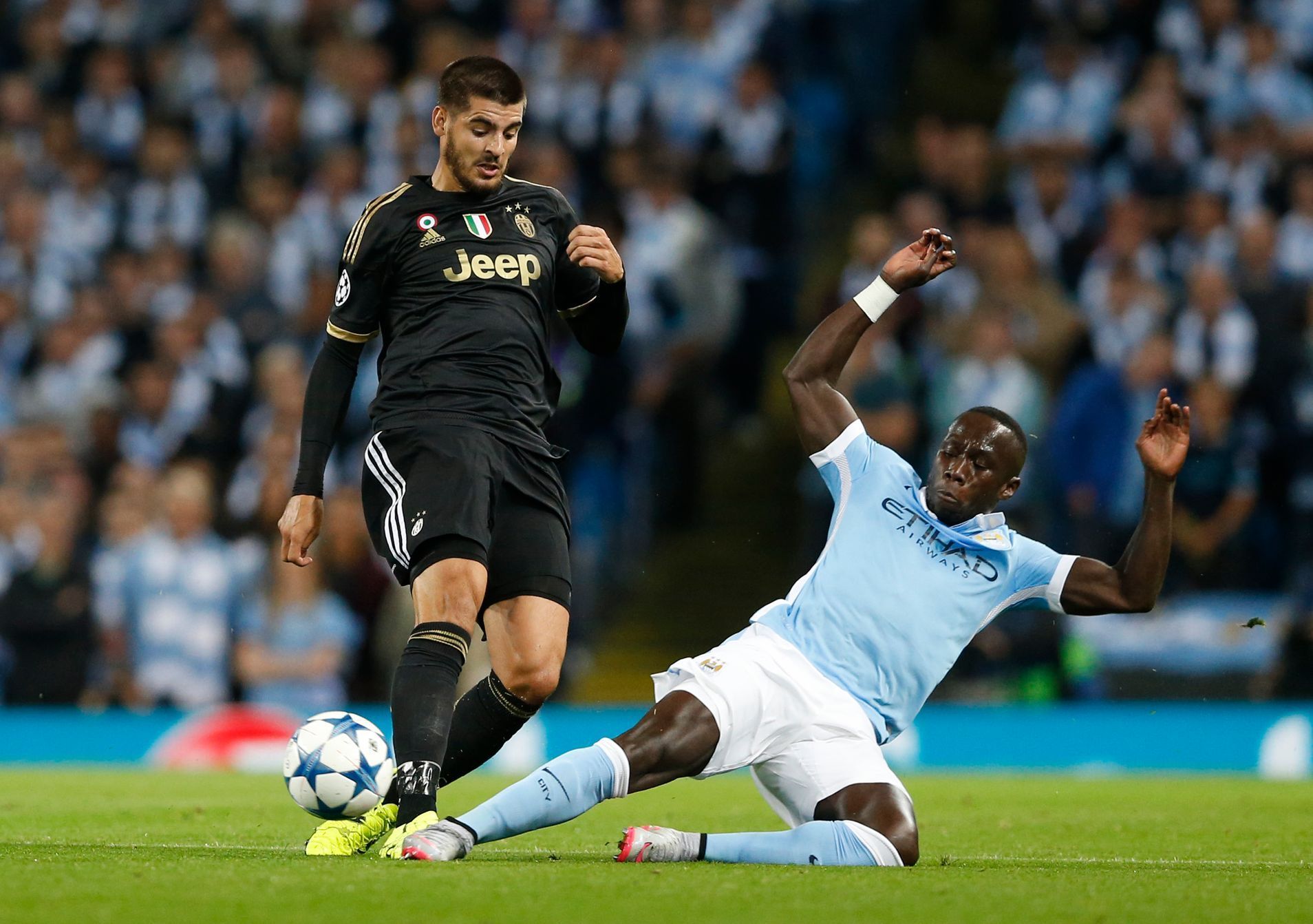 LM, Manchester City-Juventus: Bacary Sagna - Alvaro Morata