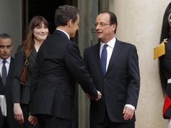 Hollande chce na rozdíl od Sarkozyho klást důraz na růst a ne na škrty.