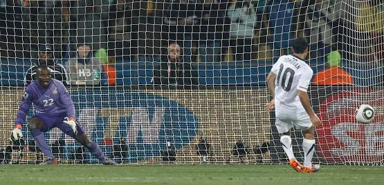 A Landon Donovan penaltu proměnil