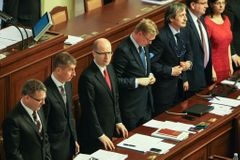 Ministrů se lustrační zákon týkat nebude, potvrdil Senát