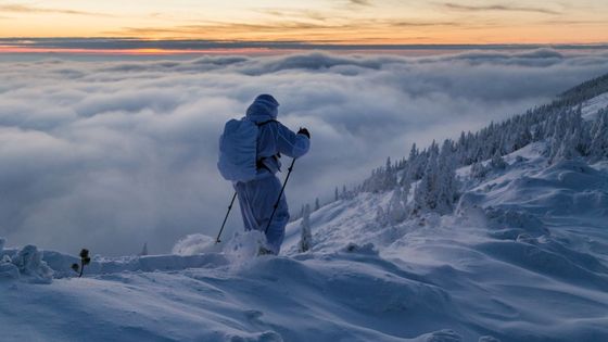 Foto: Sněhová bouře i náhlá lavina. Vojáci cvičili přežití na vrcholcích Krkonoš