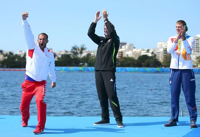 OH 2126, veslování-skif, finále: Damir Martin (CRO), Mahe Drysdale (NZL) a Ondřej Synek