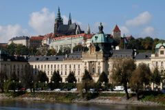 Praha jako Londýn. Chce zakázat kolem památek velké stavby, které by kazily turistům výhled