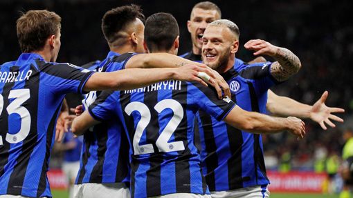 Fotbalisté Interu slaví gól v Lize mistrů