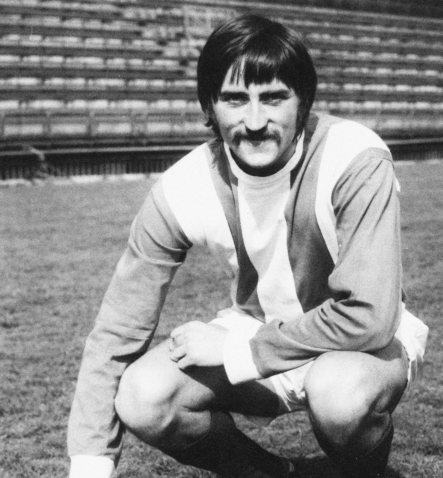 Fotogalerie / Před 90 lety byl otevřen fotbalový stadion Ďolíček klubu Bohemians 1905