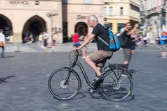 Covid poslal lidi na kolo. V Praze loni přibylo cyklistů, meziročně až o třetinu