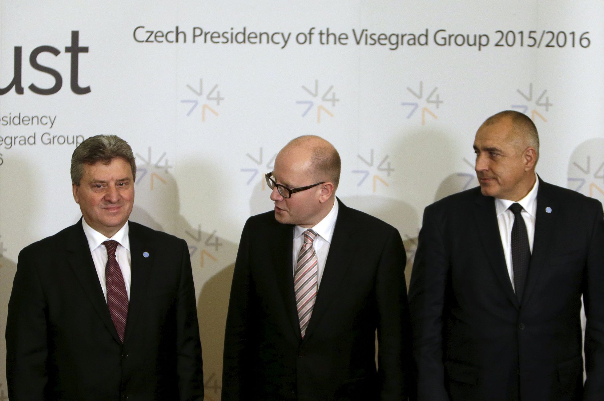 Makedonský prezident Dorge Ivanov, Bohuslav Sobotka a bulharský premiér Bojko Borisov na pražském summitu.