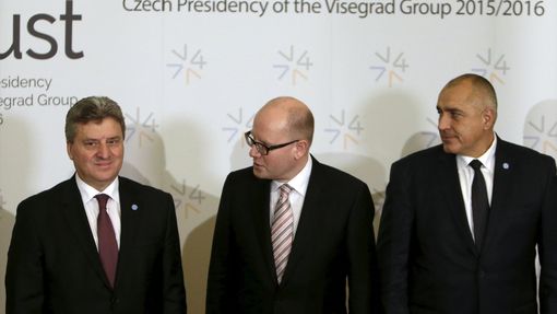 Makedonský prezident Dorge Ivanov, Bohuslav Sobotka a bulharský premiér Bojko Borisov na pražském summitu.