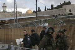 Další oběť napětí: Palestinec se blížil k izraelskému stanovišti s nožem. Hlídka ho zastřelila
