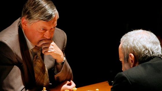 Obrazem: Zpět po 25. letech. Karpov znovu vyzval Kasparova