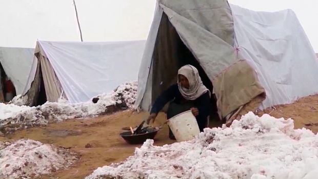 Mráz a beznaděj. "Zapomenutý" konflikt v Afghánistánu vytváří tisíce nových uprchlíků
