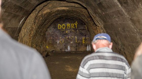Foto: Divoká Šárka skrývá protiletecký kryt. Nacisté ho zbudovali pro případ vybombardování Ruzyně