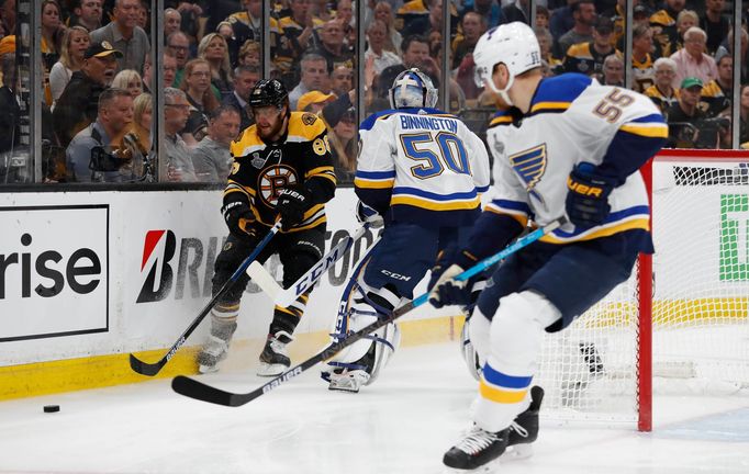 7. finále NHL 2018/19, Boston - St. Louis: David Pastrňák a Jordan Binnington