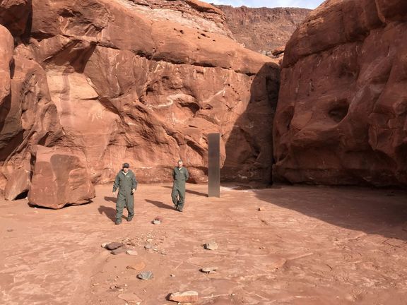 Monolit v poušti v Utahu objevili náhodou biologové.