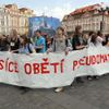Studenti demostrovali proti státní maturitě