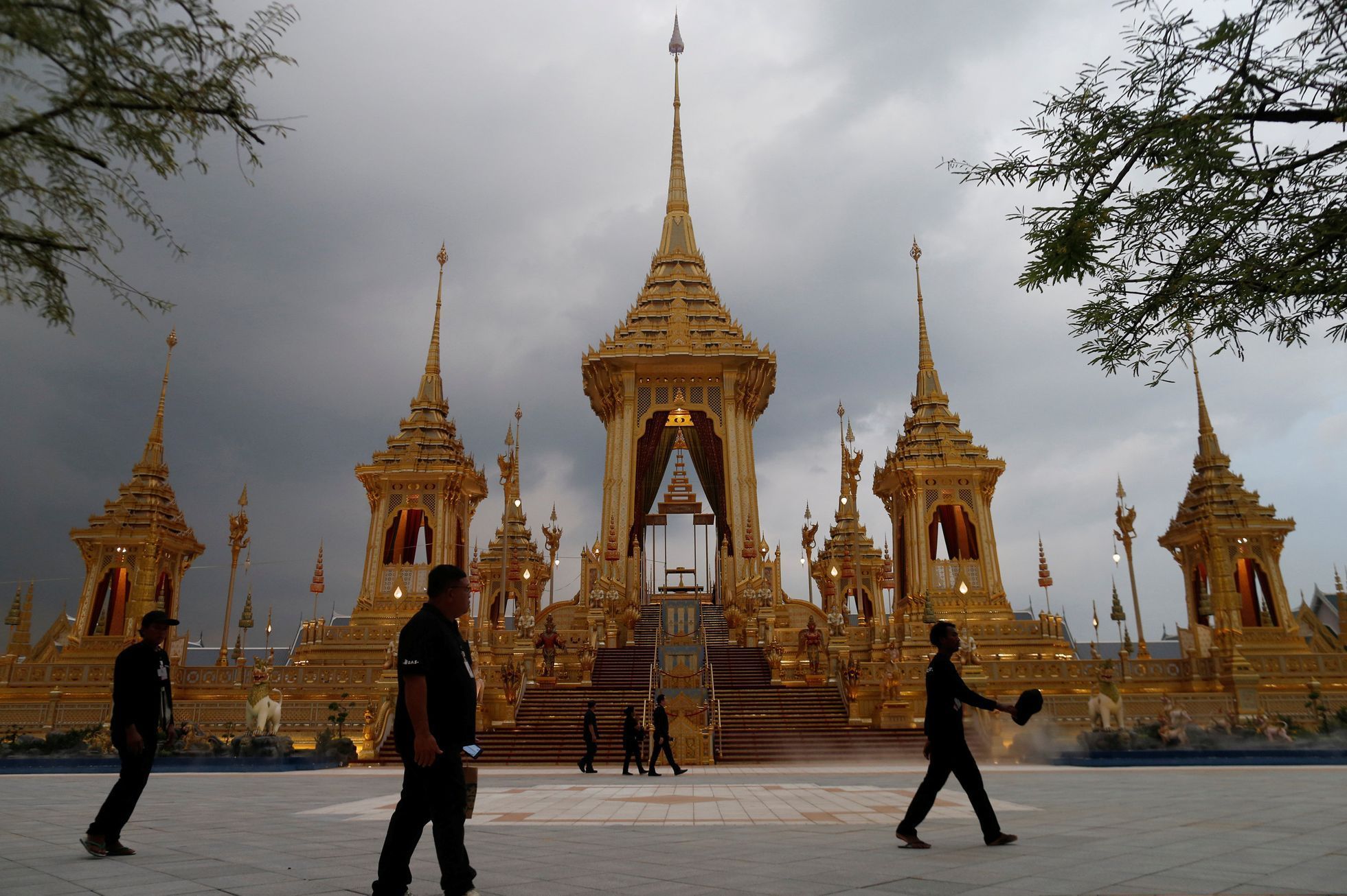 Bangkok, Thajsko. Pohřeb thajského krále, pětidenní ceremonie