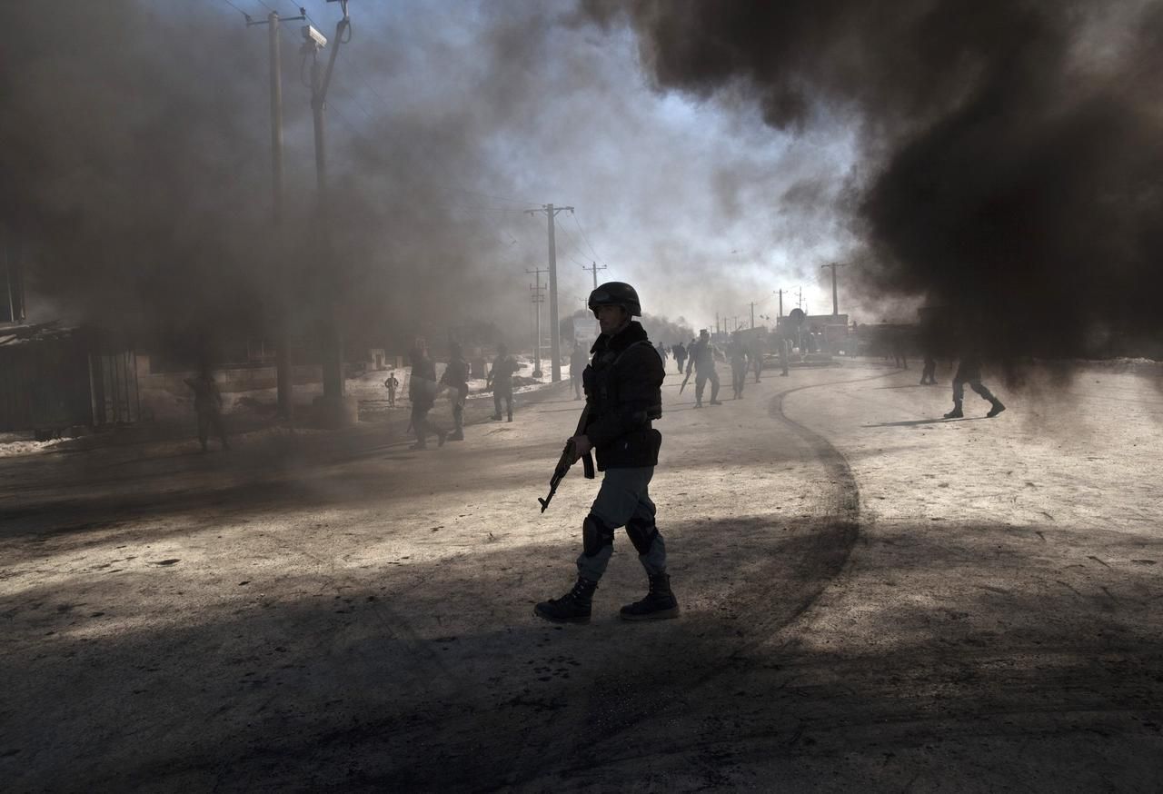 Afghánci protestovali proti pálení koránu na základně USA