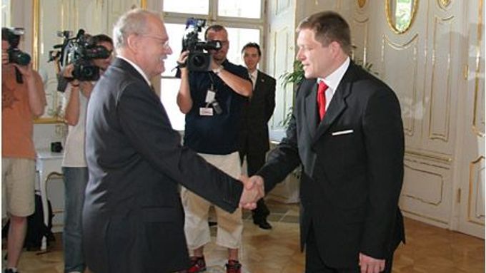 Slovenský prezident Ivan Gašparovič a premiér Robert Fico.