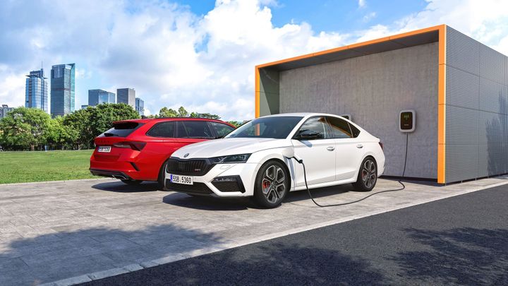 Další žhavý problém koncernu VW. Možný požár u plug-in hybridů ale neřeší jako jediný; Zdroj foto: Škoda Auto