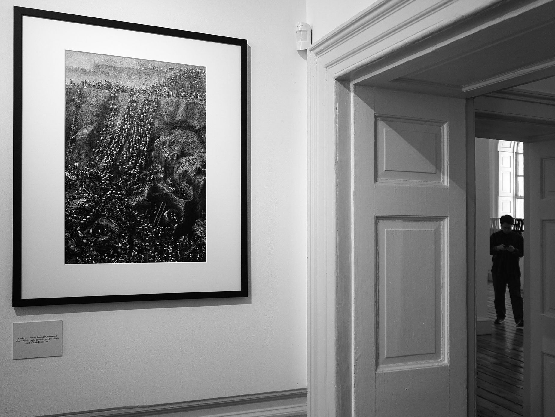 Sebastião Salgado: retrospektivní výstava v londýnském Somerset House, k udělení ceny za ceoživotní přínos fotografii na Sony World Photography Awards 2024.