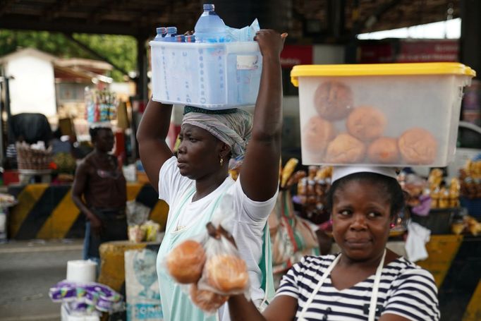 Ghanská metropole Accra během návštěvy Melanie Trumpové