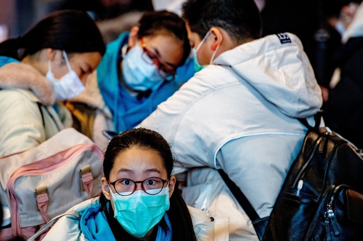 Jednorázové užití / Fotogalerie / Obrazem: Lidé s maskami proti koronaviru / Profimedia