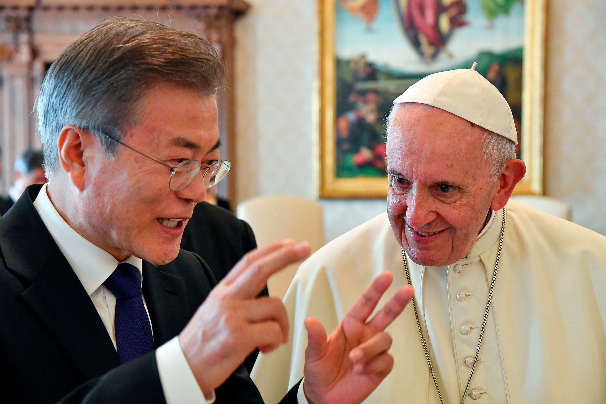 Jihokorejský prezident Mun Če-in s papežem Františkem.