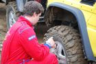 Správný tlak v pneumatikách před vjezdem do té které sekce je velice důležitý.