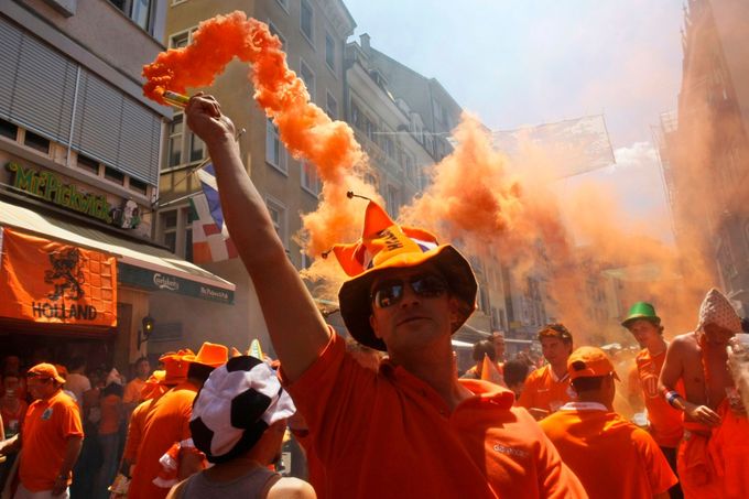 Nizozemští fanoušci, fotbal