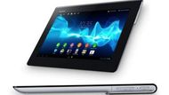 Sony Xperia Tablet - brzy mezi námi Neoficiální rendery tabletu z produkce japonské společnosti Sony přinesl komunitní web Xda-developers.com. Mimo obrázků informace hovoří o rozlišení 1 280 x 800 obrazových bodů, procesoru Tegra3, 1 MPx předním fotoaparátu a 8 MPx zadním fotoaparátu. Akumulátor by měl mít kapacitu 6000 mAh. Hmotnost tabletu je uváděna 570 gramů.