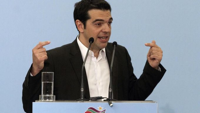 Vůdce Koalice radikální levice Tsipras tvrdí, že do Řecka leje EU peníze jak do bezedného sudu.