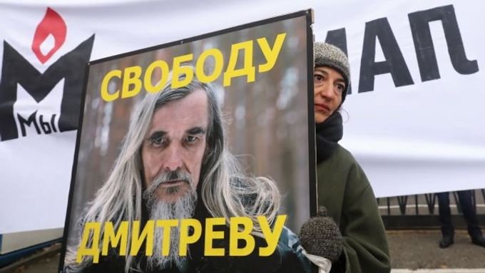 Protest na podporu ruského hnutí Memorial.
