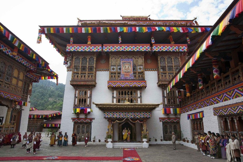 Bhútánský "dračí král" se oženil