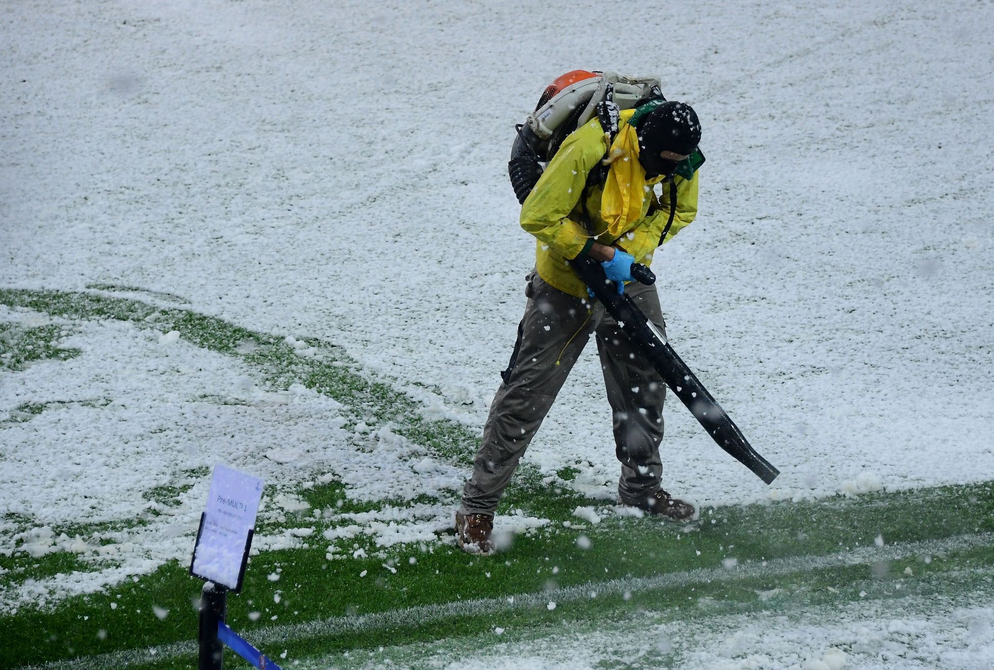 Sníh odložil zápas Ligy mistrů v Bergamu