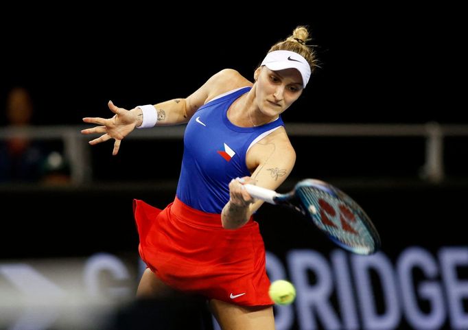 Markéta Vondroušová v duelu s Danielle Collinsovou