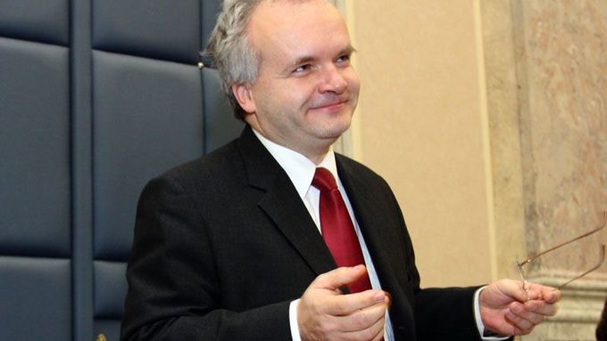 Pavel Svoboda na jednání vlády v lednu 2009