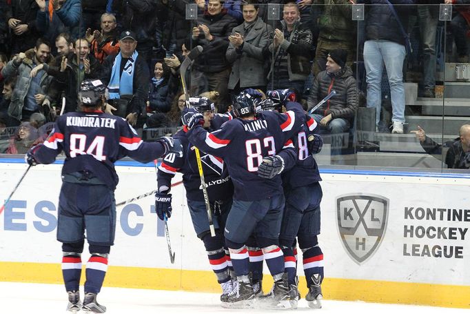 Hokejisté Slovanu Bratislava prohráli v zápase KHL s čínským klubem Kunlun Red Star po prodloužení.