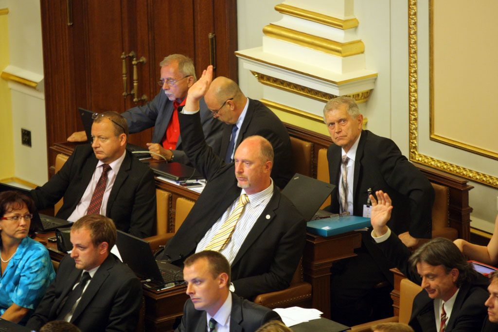 Ve sněmovně po prázdninách