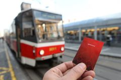 Praha zrušila zakázku za 800 tisíc na poradenství k opencard