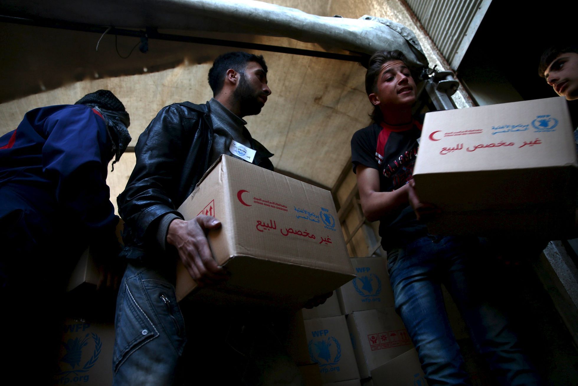 Damašek - Ghúta - rozdávání humanitární pomoci