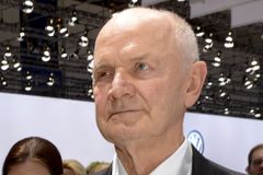 Zemřel manažer Piëch. Vnuk českého konstruktéra Porscheho dostal Volkswagen na vrchol