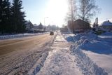 Po sněhožroutovi zůstanou krásně odklizené silnice i chodníky.