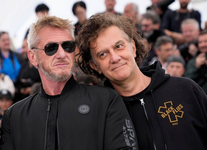 Sean Penn a režisér Jean-Stephane Sauvaire.
