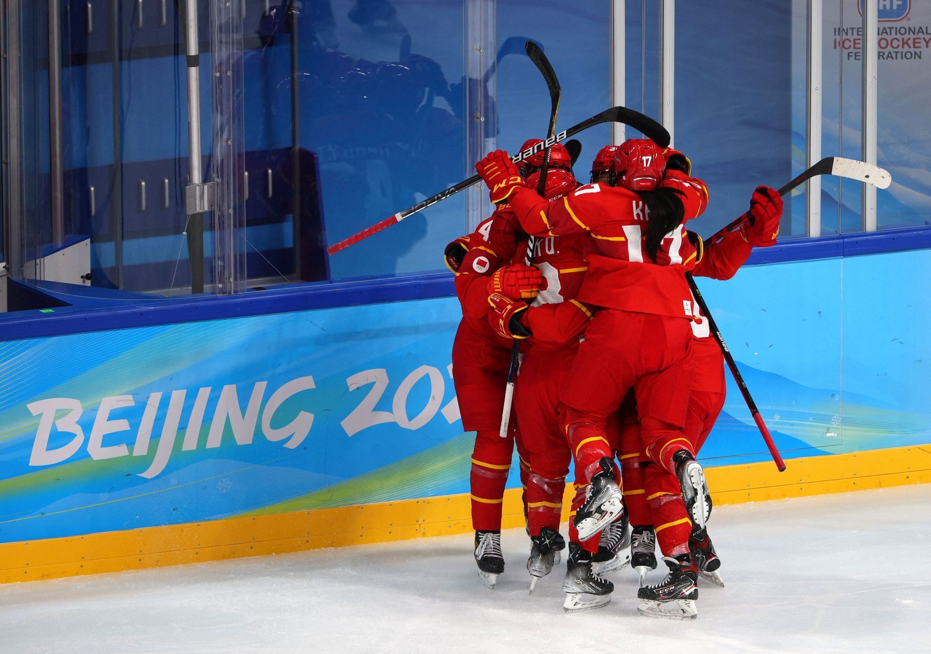 Číňanky slaví gól v zápase Česko - Čína na ZOH 2022