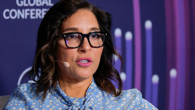 FILE PHOTO: Linda Yaccarino, CEO of X Corp., attends the Milken Institute Global Conference 2025 in Beverly Hills, California, U.S., May 5, 2025. REUTERS/Mike Blake/File